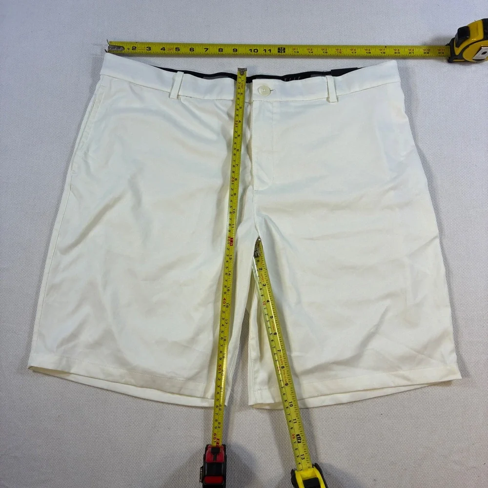 Nike‎ Dri-FIT Shorts Men's 40 White Golf Standard Fit Flat Front Athletic Casual